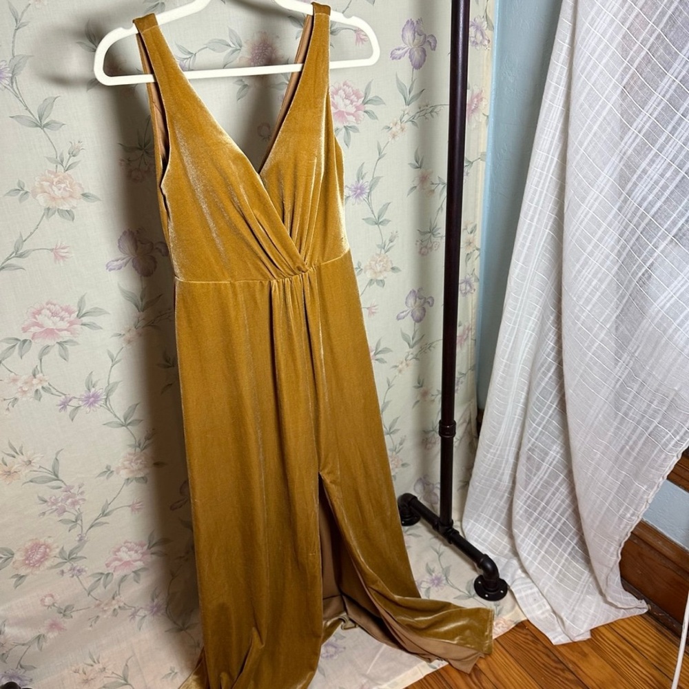 Luxurious Velvet Maxi Dress in Gold
